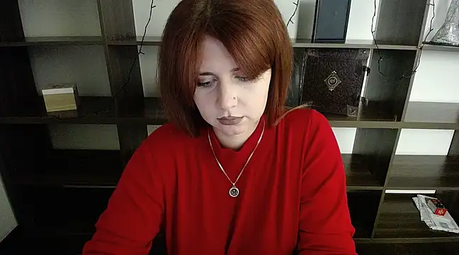 Snapshot of Lizzy_Love chatting on December 2024 04:42:01 PM Lizzy Love online show from December 2024 04:42:01 PM