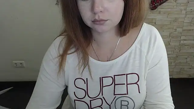 Snapshot of Lizzy_Love chatting on January 2025 03:58:02 PM Lizzy Love online show from January 2025 03:58:02 PM