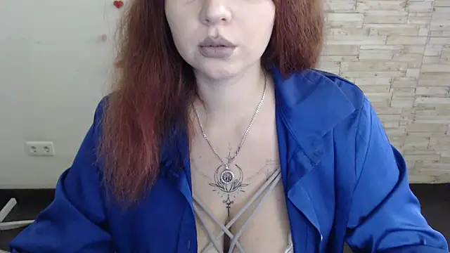 Snapshot of Lizzy_Love chatting on January 2025 01:30:01 PM Lizzy Love online show from January 2025 01:30:01 PM