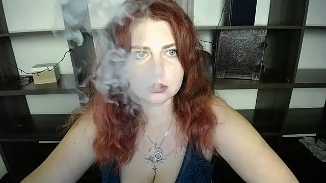 Snapshot of Lizzy_Love chatting on January 2025 02:19:01 PM Lizzy Love online show from January 2025 02:19:01 PM