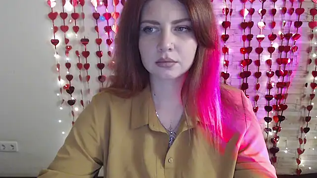 Snapshot of Lizzy_Love chatting on February 2025 02:25:01 AM Lizzy Love online show from February 2025 02:25:01 AM