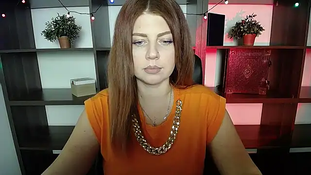 Snapshot of Lizzy_Love chatting on February 2025 08:50:01 PM Lizzy Love online show from February 2025 08:50:01 PM