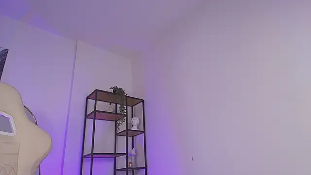 FoxieJullia online show from January 2025 09:02:01 AM