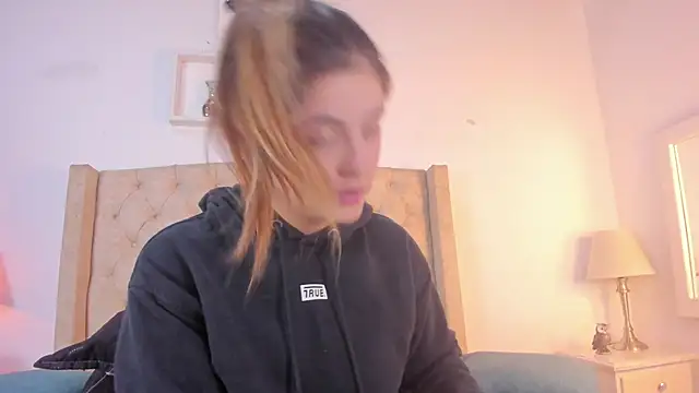 allisson m online show from October 2025 12:16:02 PM