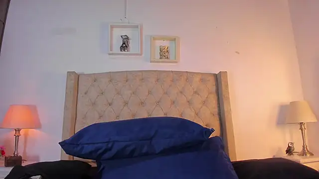 allisson m online show from November 2025 12:05:02 PM