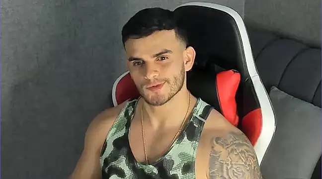 Ricardogo19 online show from February 2025 11:25:02 PM