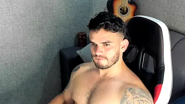 Ricardogo19 online show from September 2025 04:01:02 AM