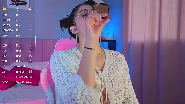 LoaLuxury online show from October 2025 05:54:02 PM