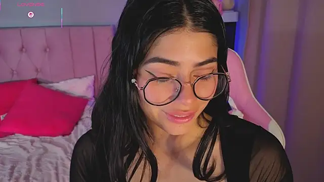 LoaLuxury online show from December 2025 12:58:02 PM