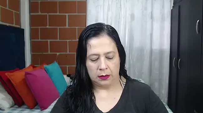 karlaton1977 online show from January 2025 04:08:01 PM