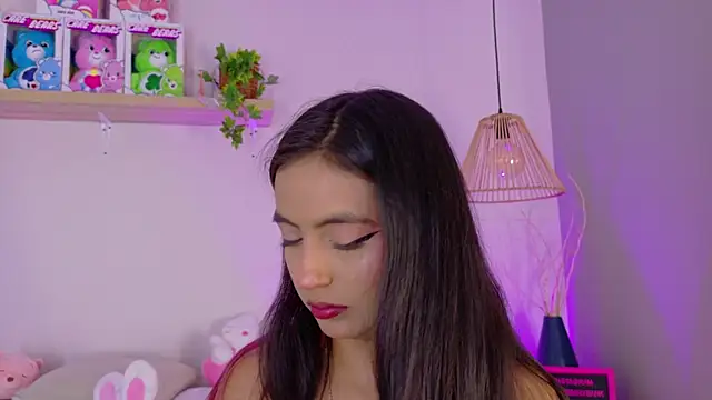 Snapshot of emily_bank chatting on May 2026 08:02:02 PM emily bank online show from May 2026 08:02:02 PM