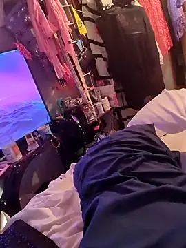 Snapshot of gurlnips chatting on February 2025 12:17:01 AM gurlnips online show from February 2025 12:17:01 AM