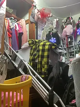 Snapshot of gurlnips chatting on February 2025 08:20:01 AM gurlnips online show from February 2025 08:20:01 AM