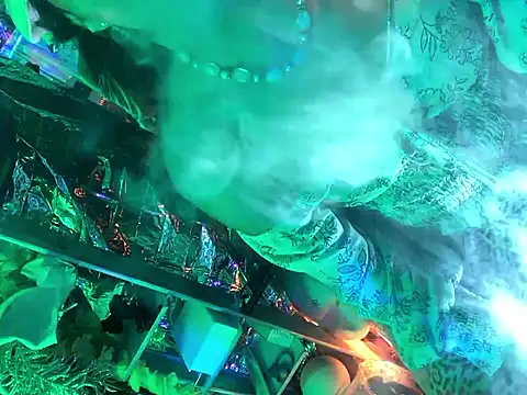 Snapshot of gurlnips chatting on September 2025 05:53:02 AM gurlnips online show from September 2025 05:53:02 AM