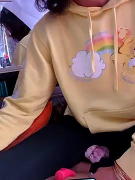 Snapshot of gurlnips chatting on October 2025 08:51:02 PM gurlnips online show from October 2025 08:51:02 PM