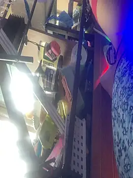 Snapshot of gurlnips chatting on November 2025 06:31:02 PM gurlnips online show from November 2025 06:31:02 PM