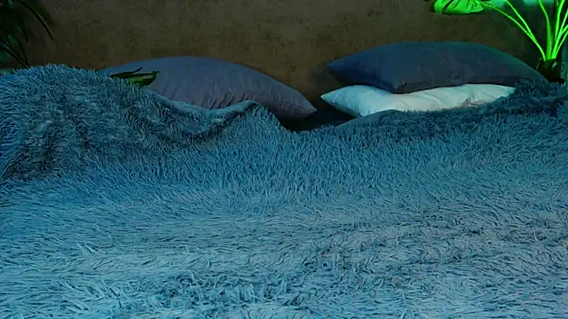 Liv Fay online show from March 2025 08:40:02 PM