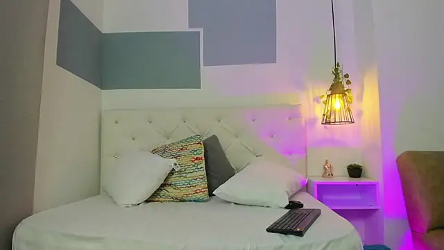 hannah gray online show from March 2025 11:17:01 AM