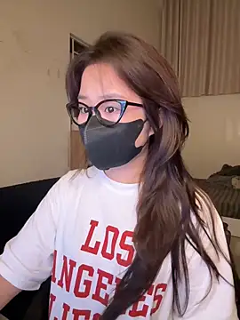 Jenni nana online show from April 2026 04:13:01 PM