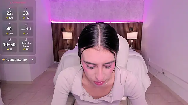 Snapshot of karlaa_james chatting on May 2026 11:06:01 AM karlaa james online show from May 2026 11:06:01 AM