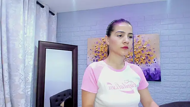 Snapshot of Miranda_doll_ chatting on September 2025 12:05:01 PM Miranda doll online show from September 2025 12:05:01 PM