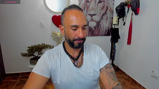 Snapshot of mr_maik chatting on February 2025 11:00:02 AM mr maik online show from February 2025 11:00:02 AM