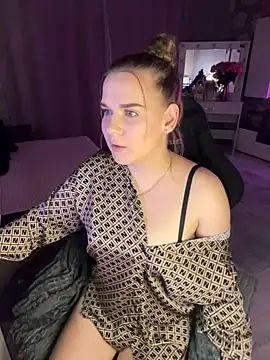 Lexi noah online show from October 2025 09:03:02 PM