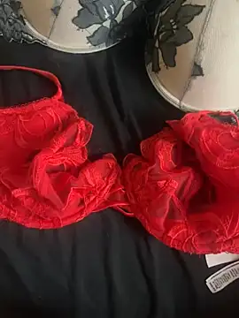 alia1996 online show from February 2025 02:22:02 PM