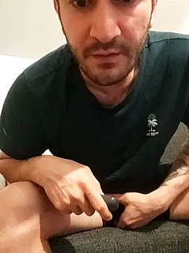 Analcholic online show from October 2025 10:23:02 PM