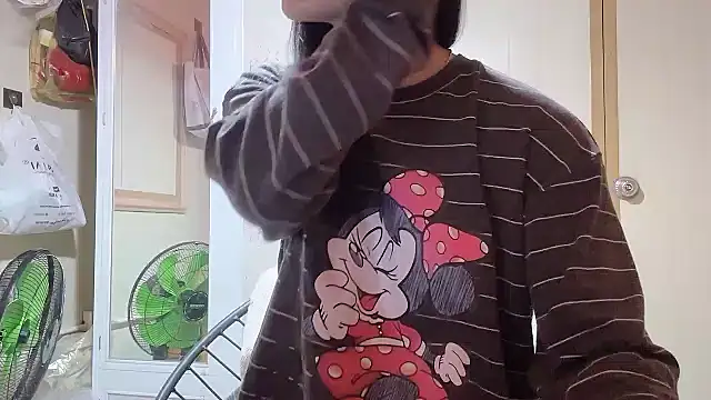 Snapshot of LinhChi_9x chatting on February 2026 01:14:02 PM LinhChi 9x online show from February 2026 01:14:02 PM