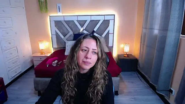 miss hanna07 online show from February 2025 06:36:02 PM