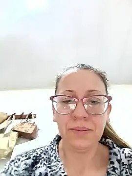 Snapshot of miss_hanna07 chatting on January 2026 01:02:02 PM miss hanna07 online show from January 2026 01:02:02 PM