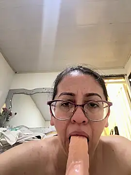 Snapshot of miss_hanna07 chatting on March 2026 02:01:01 PM miss hanna07 online show from March 2026 02:01:01 PM