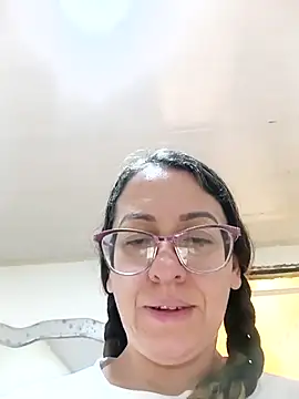 Snapshot of miss_hanna07 chatting on April 2026 03:50:01 PM miss hanna07 online show from April 2026 03:50:01 PM