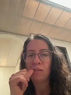 Snapshot of miss_hanna07 chatting on April 2026 02:51:02 PM miss hanna07 online show from April 2026 02:51:02 PM