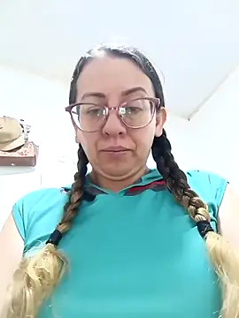 Snapshot of miss_hanna07 chatting on April 2026 09:34:01 PM miss hanna07 online show from April 2026 09:34:01 PM