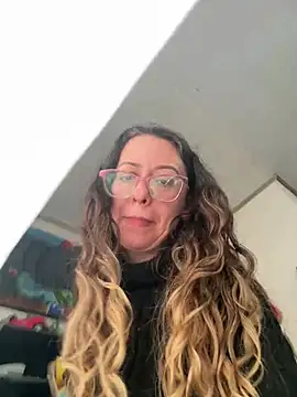 Snapshot of miss_hanna07 chatting on April 2026 07:52:01 PM miss hanna07 online show from April 2026 07:52:01 PM