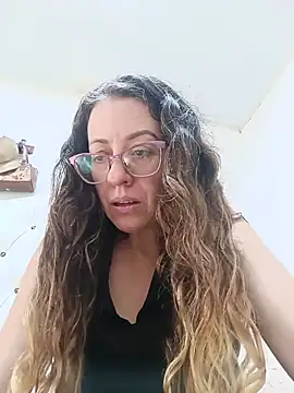 Snapshot of miss_hanna07 chatting on May 2026 04:14:02 PM miss hanna07 online show from May 2026 04:14:02 PM