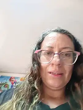 Snapshot of miss_hanna07 chatting on May 2026 03:50:01 PM miss hanna07 online show from May 2026 03:50:01 PM