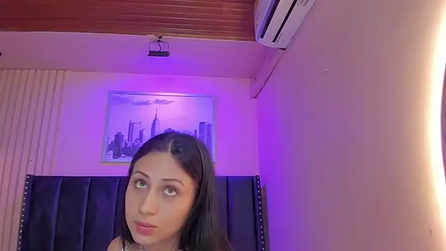 Snapshot of diosa_cristal chatting on June 2026 03:42:01 AM diosa cristal online show from June 2026 03:42:01 AM