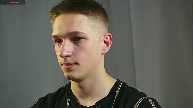 dustyn fox online show from January 2025 03:05:02 PM