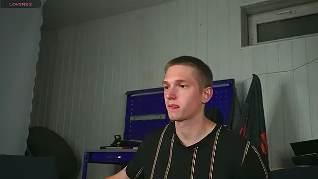 dustyn fox online show from September 2025 04:12:01 PM