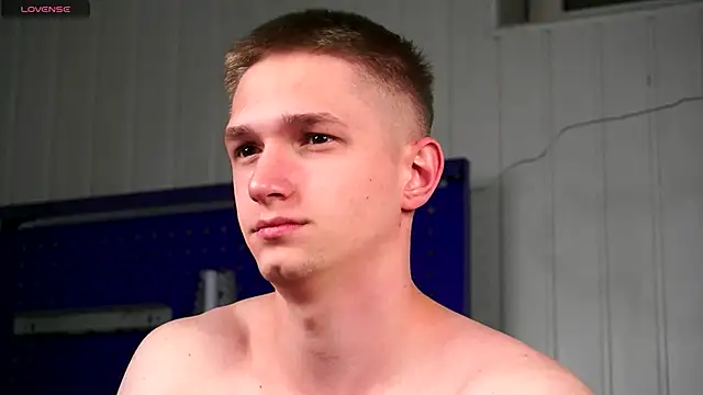 dustyn fox online show from November 2025 03:23:01 PM