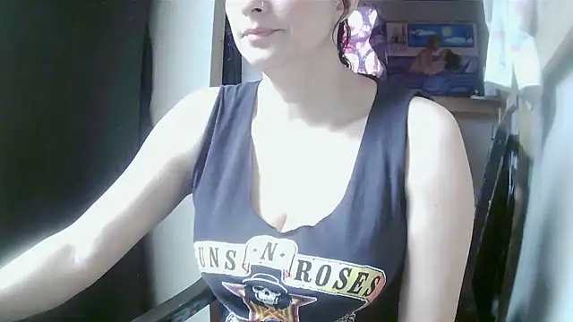 Snapshot of Jennys_room_77 chatting on July 2026 08:35:02 PM Jennys room 77 online show from July 2026 08:35:02 PM