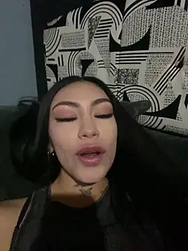 Effy Bonny online show from March 2025 08:00:02 PM