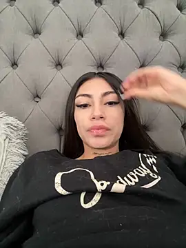 Effy Bonny online show from November 2025 02:50:02 PM