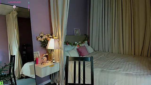 Dearly Emily online show from April 2026 05:28:01 PM