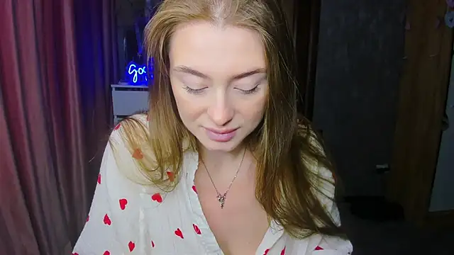 Demure Smile online show from September 2025 04:12:02 AM