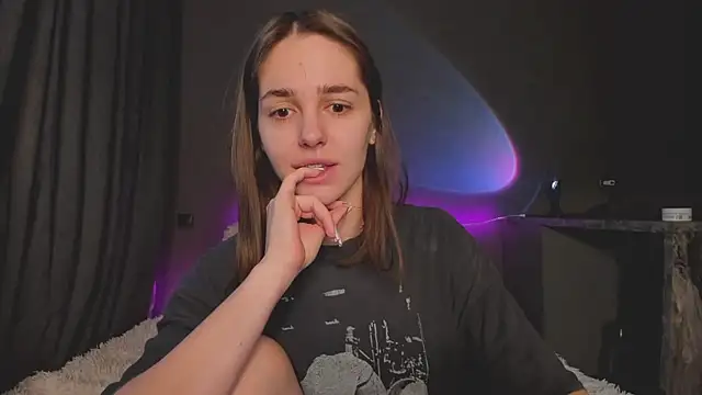 JudyAngil online show from February 2026 06:18:02 AM