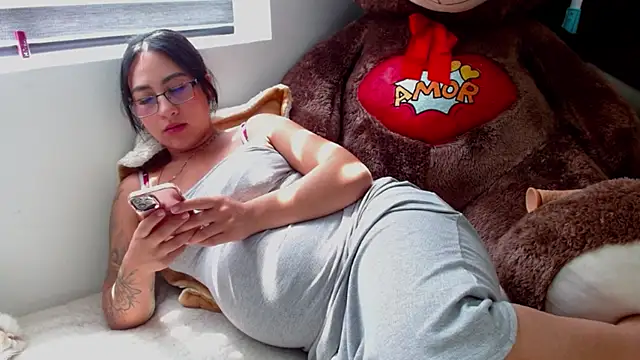 mistress aryya online show from February 2025 06:30:01 PM